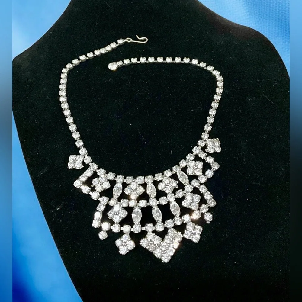 🚩SOLD🚩 Vintage Art Deco Rhinestone Necklace - Elegant Evening Choker Necklace - Picture 2 of 4